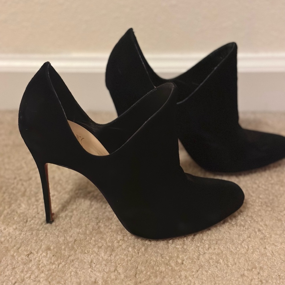Christian Louboutin AUTHENTIC | Accepting offers
